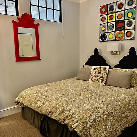 Molesey Hampton Court Grand Snug Sleeps 6 - Walk To Palace And Train 아파트 외부 사진