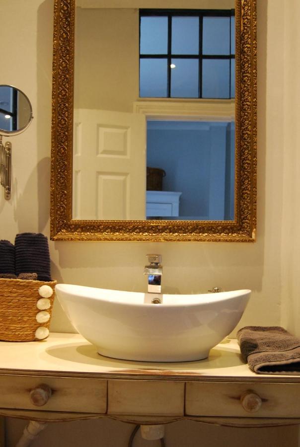 Molesey Hampton Court Grand Snug Sleeps 6 - Walk To Palace And Train 아파트 외부 사진